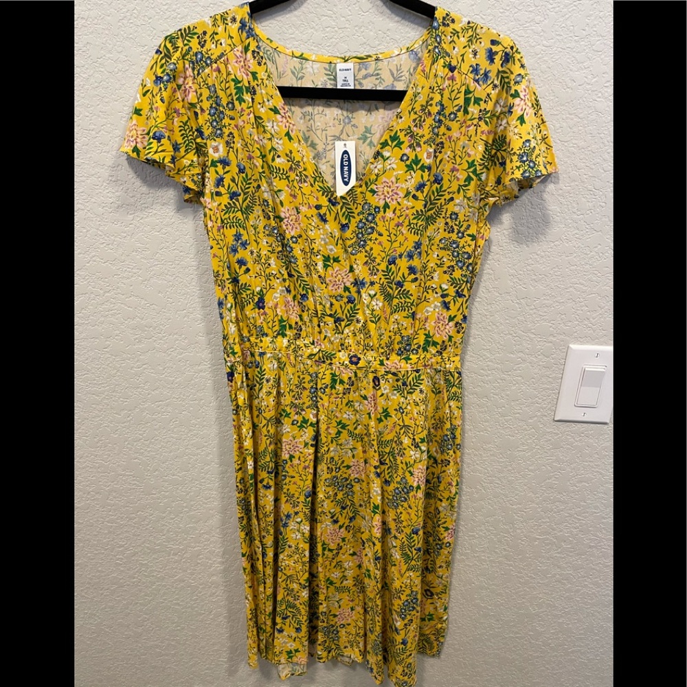 Short-sleeve Mid length Dress